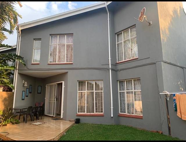 3 BEDROOM TOWNHOUSE FOR SALE IN WIERDA PARK